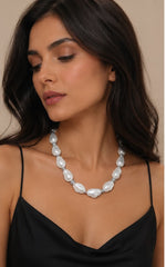 Load image into Gallery viewer, Pearl Bead Necklace