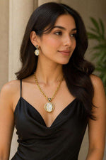 Load image into Gallery viewer, Aquamarine MOP Pendant Necklace Set
