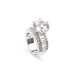 Load image into Gallery viewer, "The Radiant Splendor" Silver Ring β Elegant Handcrafted Rings