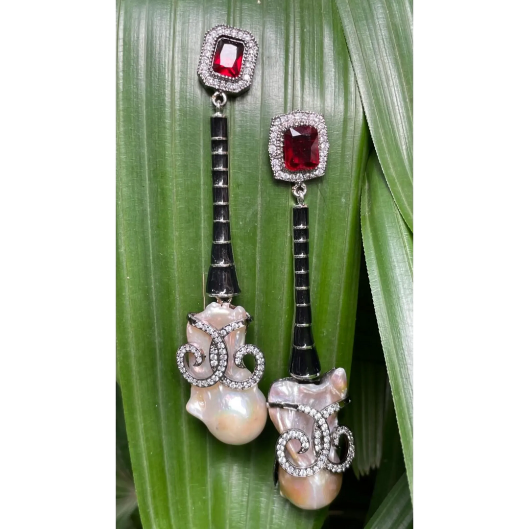 Black Tie Baroque Pearl Long Earring